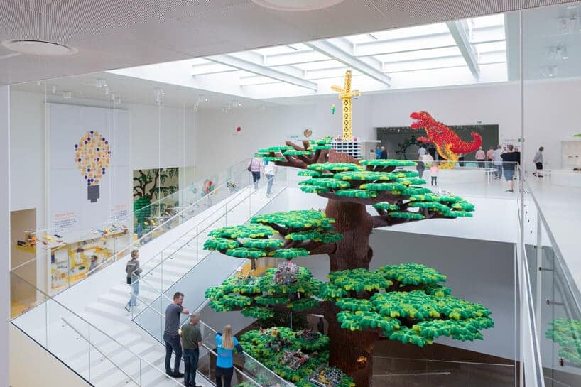 het prachtige LEGO House in Billund