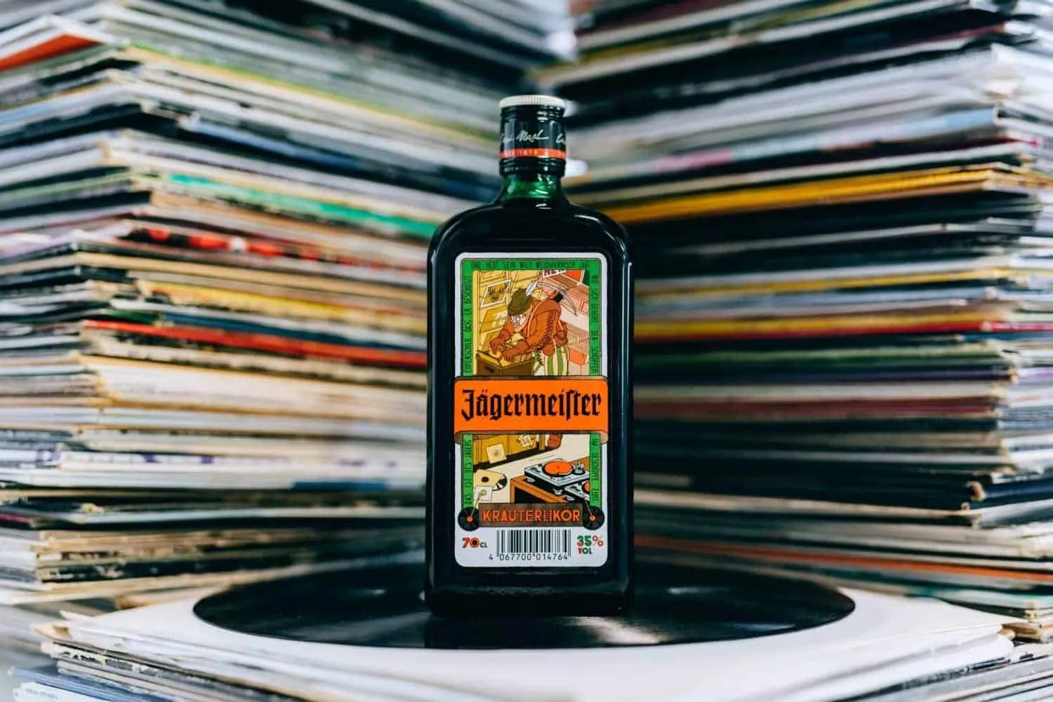 muziek, vinyl en Jägermeister