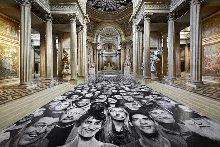 JR in het Panthéon