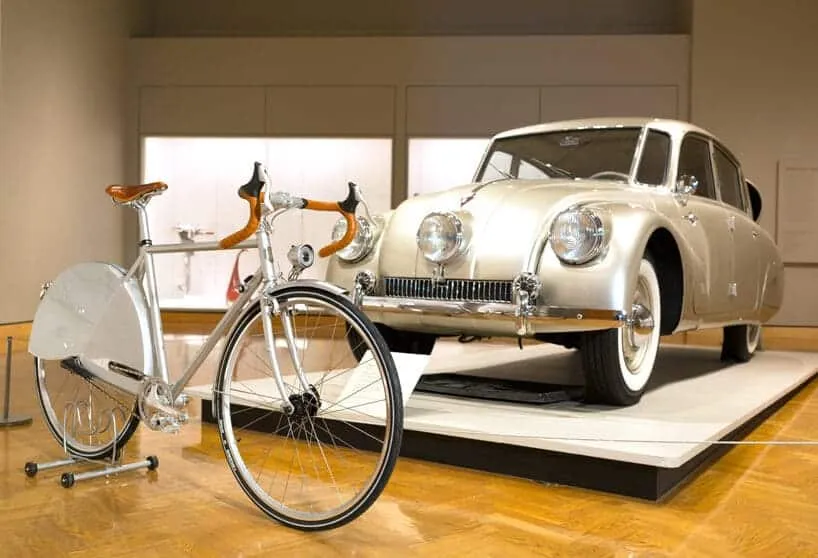 Beroemde kunstwerken en bijpassende fietsen 45 fiets en kunstwerk