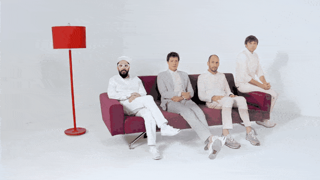 OK Go schittert in Chinese commercial