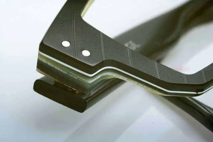 groeven op het montuur