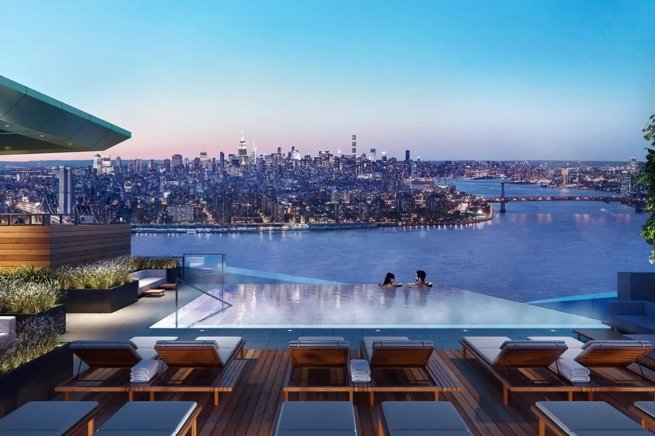 Brooklyn Point tower